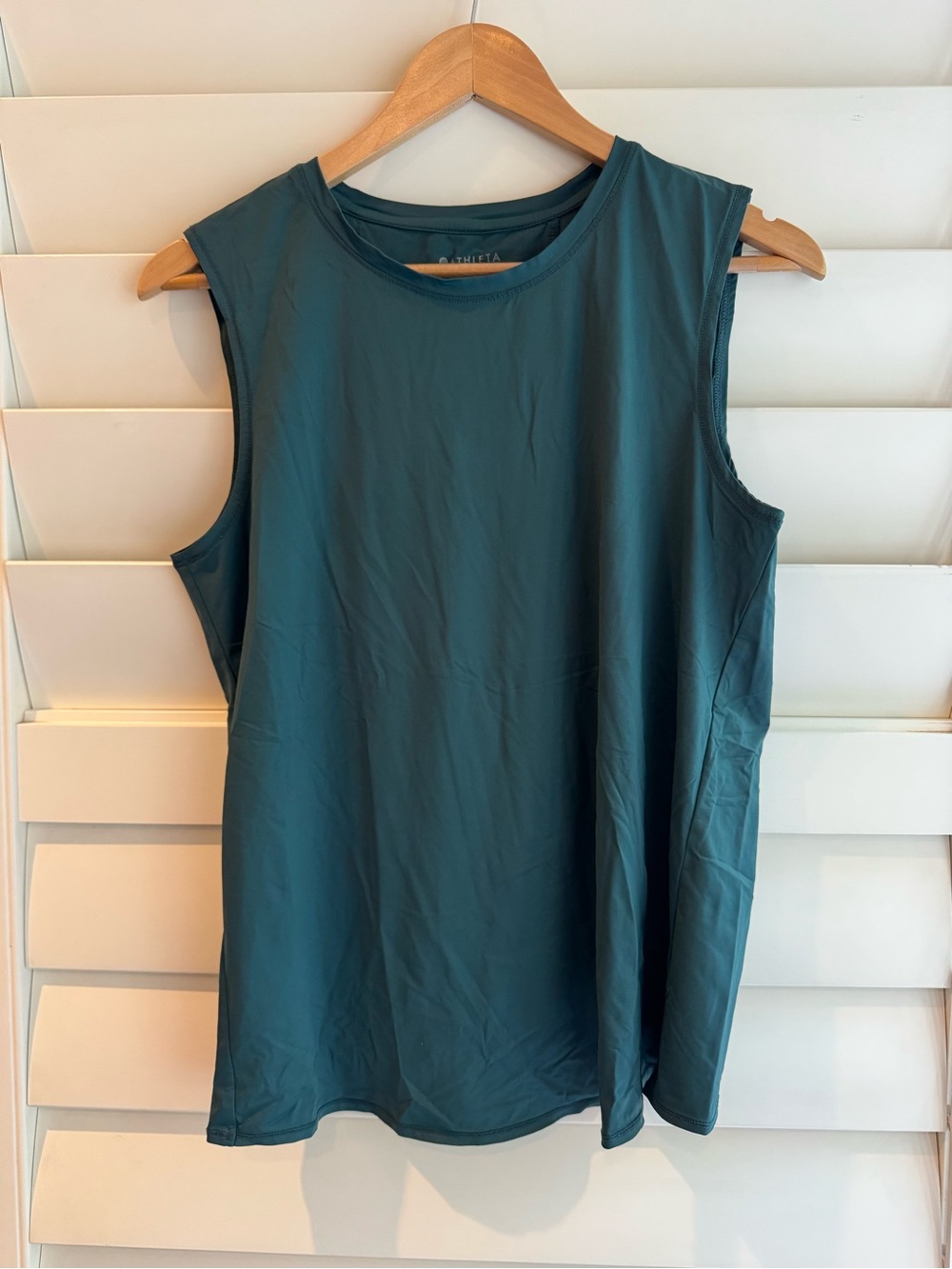 Athleta women’s Deep Teal Sleeveless Workout Tank